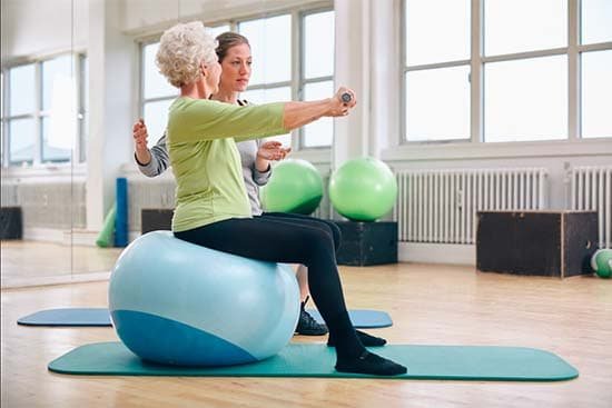 Our Home Health Aides Coach Seniors with Physical Fitness in Their Retirement Years